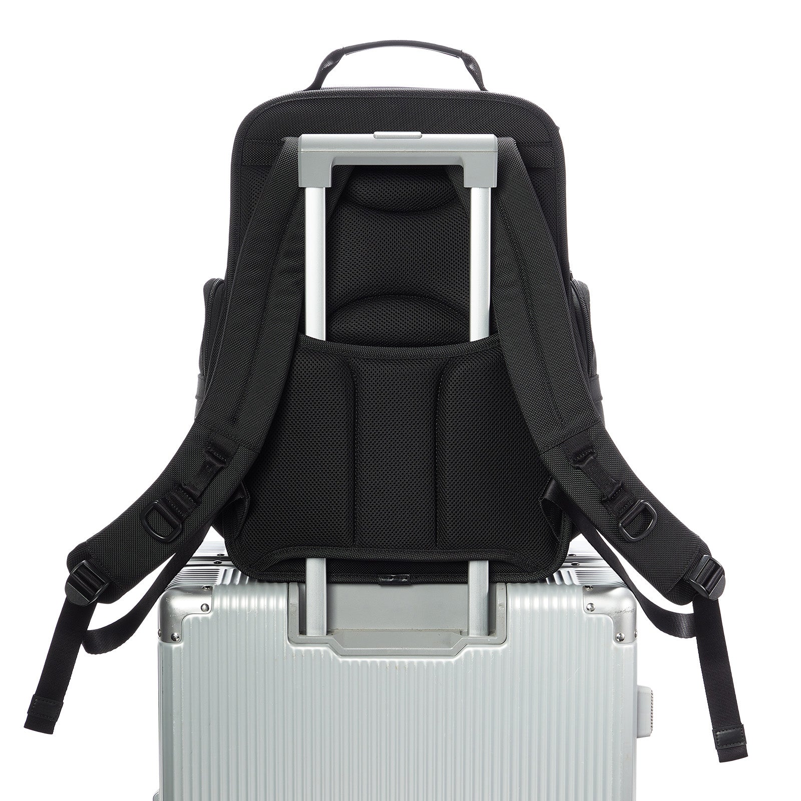 Frictionless Travel Pack